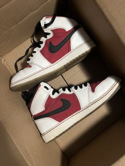Jordan 1 Retro Carmine SZ: 5.5Y