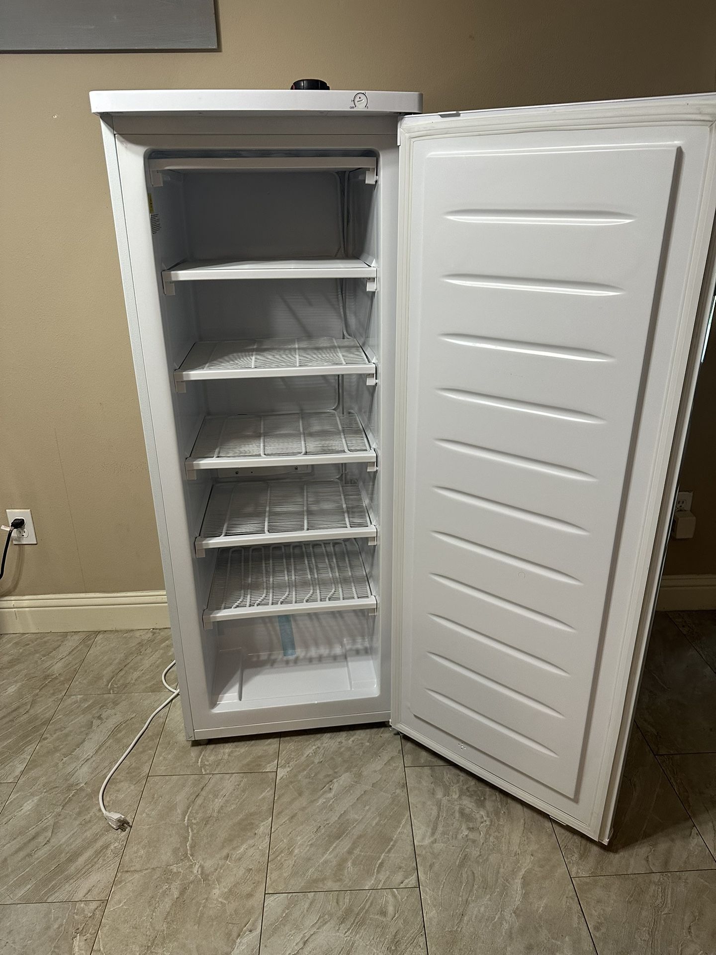 Stand Up Freezer for Sale in Houston, TX OfferUp