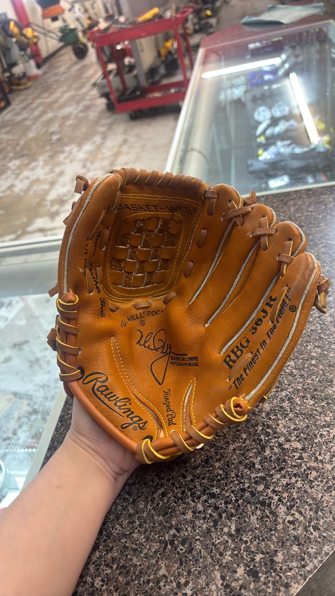 Sport glove