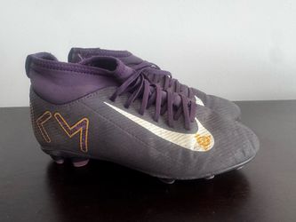 Kylian Mbappé soccer cleats size 4.5Y