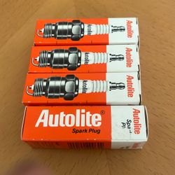 Autolite Spark Plugs 64 Pack Of 4