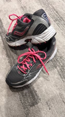 Saucony Oasis 9.5 Women