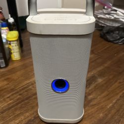 Brookstone Speaker 🔈 