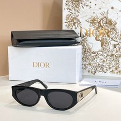 Fashion and versatile