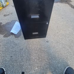  Solid file cabinet 
