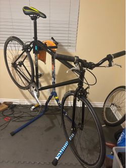 TREK EARL