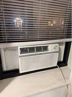 LG Window air conditioner