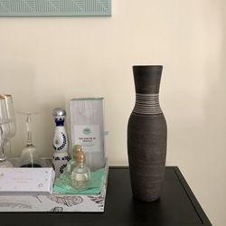 Beautiful Modern Decorative Vase