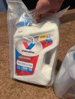 2 Valvoline Conventional 10W-30 Motor Oil 5 Qt