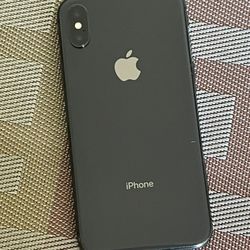 iPhone X  , Unlocked  for all Company Carrier ,  Excellent Condition Like New 