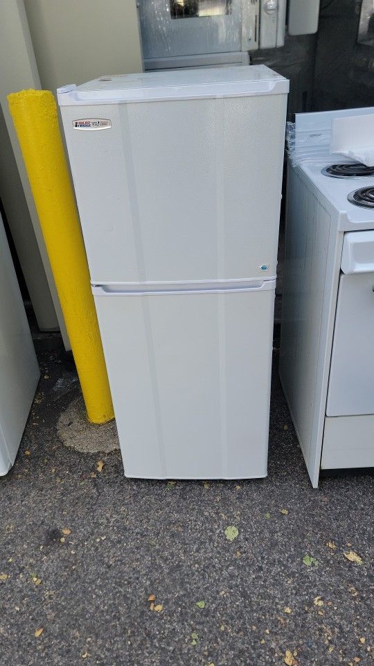 Nevera Personal Disponible