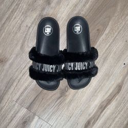 Juicy couture slippers deals