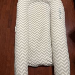 Dockatot Grand
