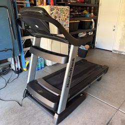 NordicTrack Commercial 2450 Incline Trainer Treadmill - Black (NTL17229)