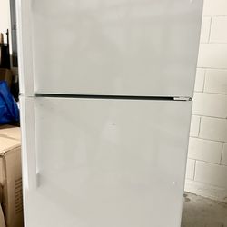 NEW GE TOP-FREEZER REFRIGERATOR, GARAGE-READY, WHITE, 19.2 Cu. Ft. GTS19KGNBRWW