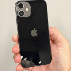 IPhone 12 Mini 64 GB,  Amazing  Condition!.  UNLOCKED use any carrier.  Hablo Espanol.    