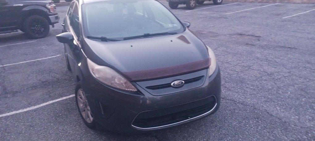 2011 Ford Fiesta