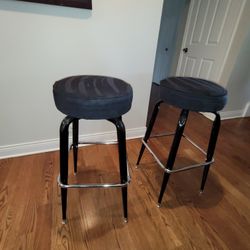 2 Bar Stools (30in Height)