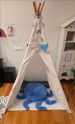 Indoor Play Teepee with Blue Cushion