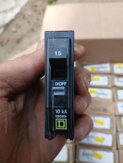 Square D 15 amp  breakers