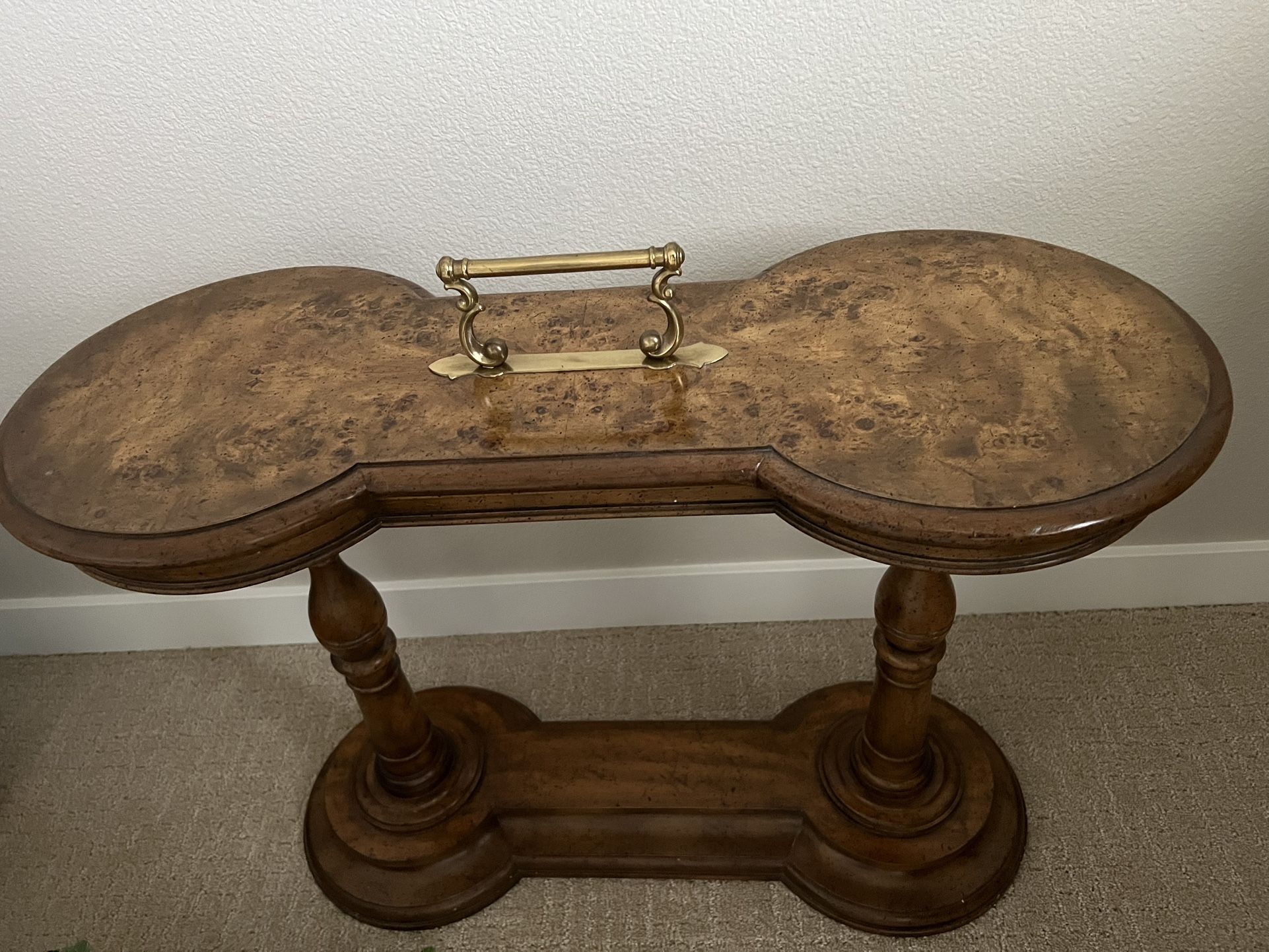 Weiman Pedestal Cute Side Table