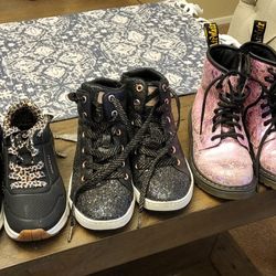 Girl shoes/boots