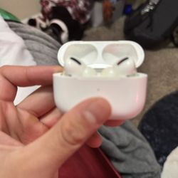 Apple AirPods Pro’s (gen 1)