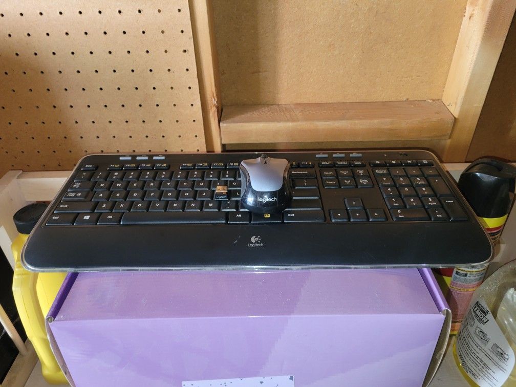 Logitech Wireless Keyboard & Mouse Combo
