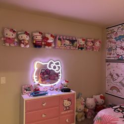 Hello Kitty Bedroom Set 