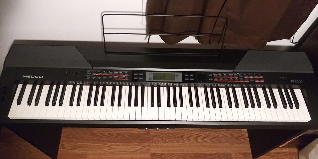 Stage Piano Medeli SP4200