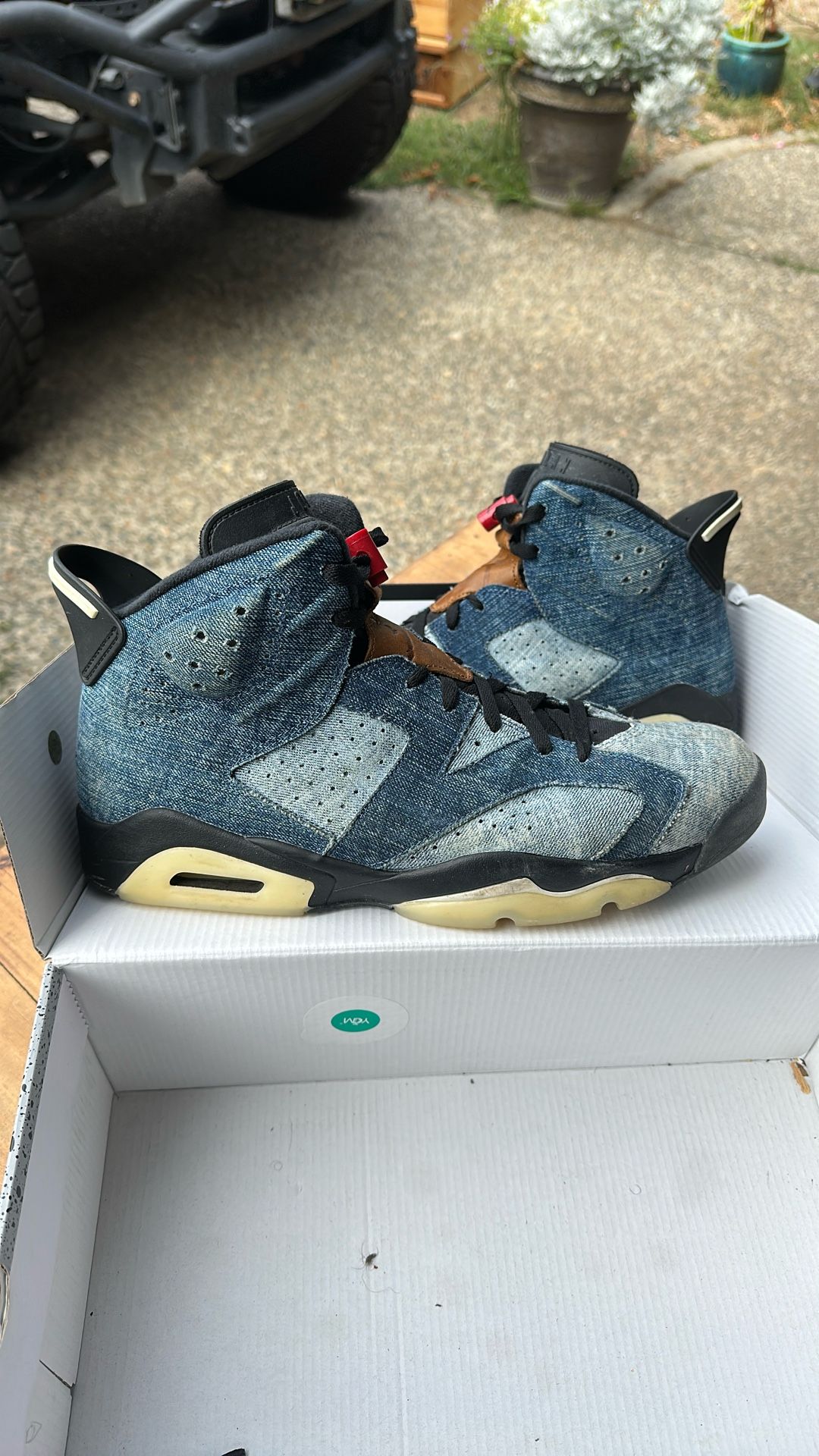 Air Jordan 6 Retro