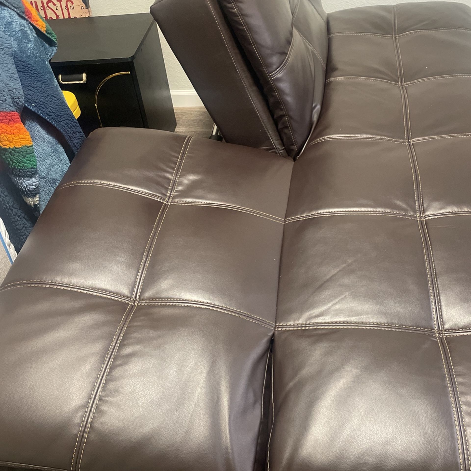 Leather Futon for Sale in WA OfferUp