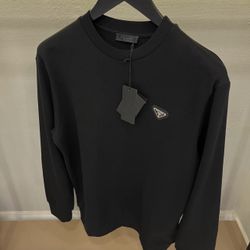 PRADA LONG SLEEVE SWEATSHIRT 