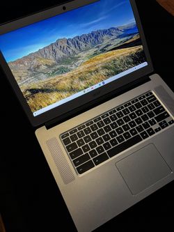Acer Chromebook N17Q5 Touchscreen, USED but in GREAT CONDITION. Charger included