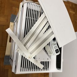 Frigidaire Air conditioner 15,000 BTU