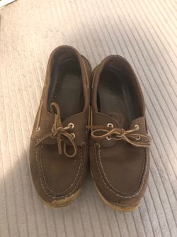 Sperry boat shoes size 9
