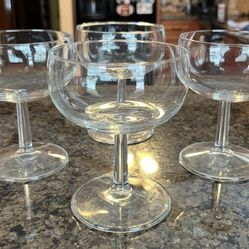 Set Of 4 Champagne Dessert Glasses 4.5” Wine 8 oz