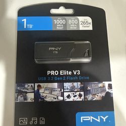 PNY - PRO Elite V3 1TB USB 3.2 Gen 2 Flash Drive