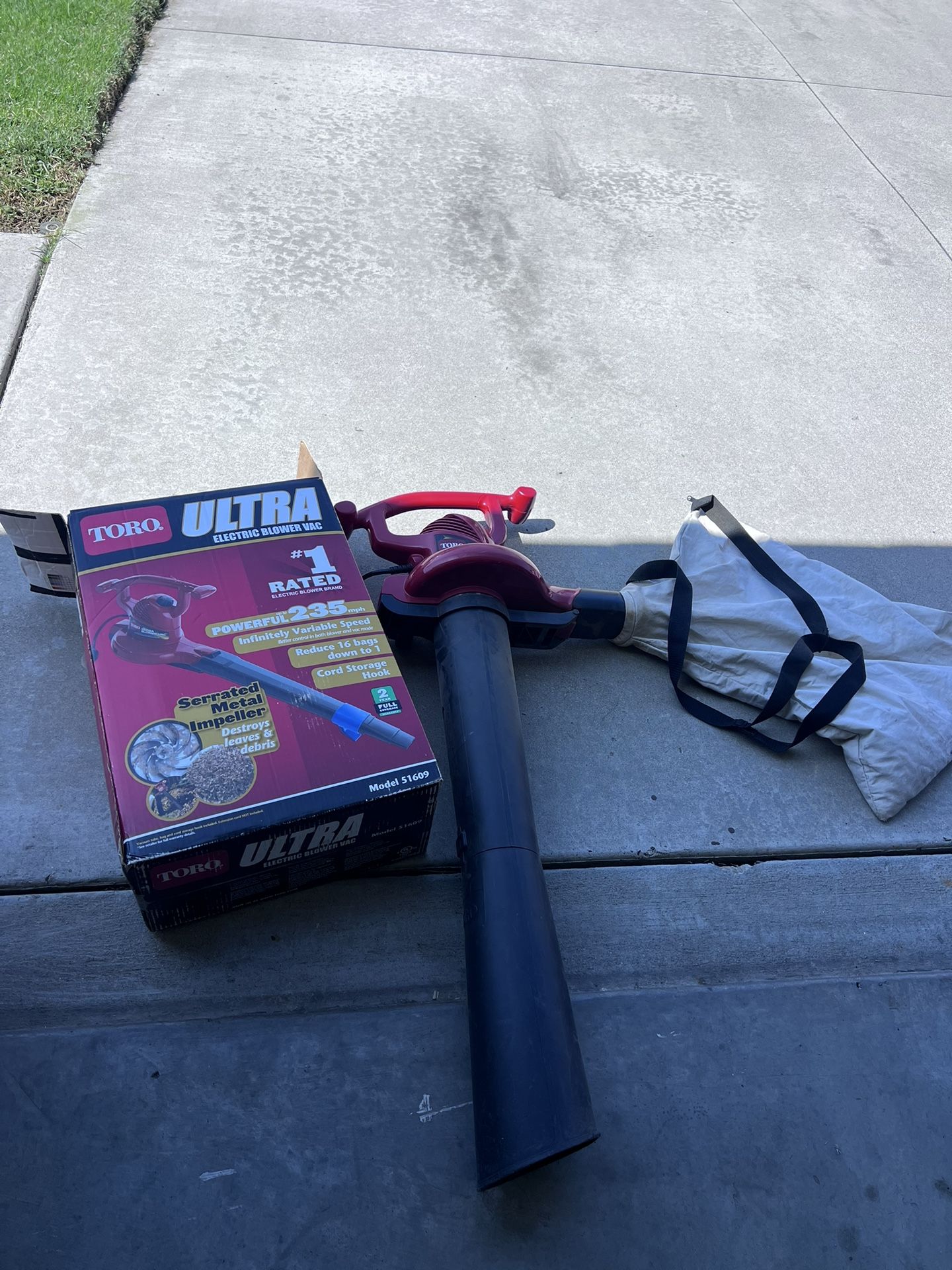 Toro Ultra Electric Blower Vacuum