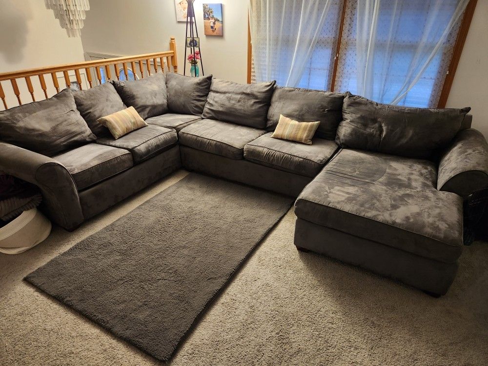 Klaussner Home Finishing - Sofa Chaise Sectional 