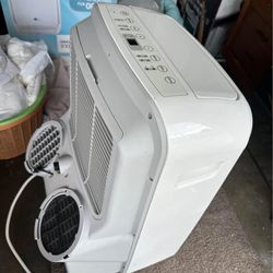 Nice!! Whynter Model ARC-126MD White with remote Unit only, no hoses