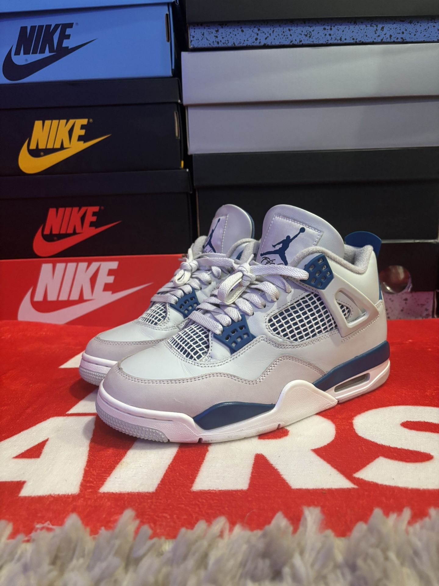 Jordan 4 Military Blue