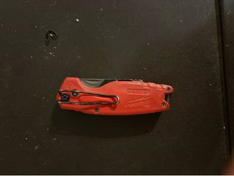 Milwaukee box cutter