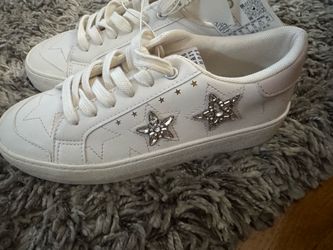New White Low-Top Sneakers with Star Embellishments Zara girl 3 1/2