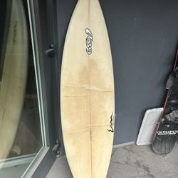 Surf Board A39 5,10