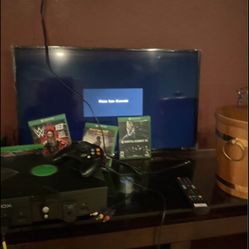 Xbox Bundle W/ TV That Has remote, Wall Bracket/stand. 4 Games, 2 Wireless Controllers, Headset And Microphone Or Sound Bar
