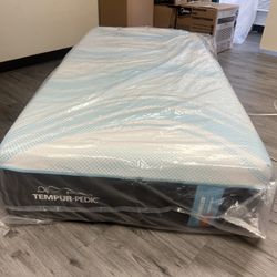 ❄️Twin XL Mattress Tempurpedic LuxeBreeze firm 2.0 ❄️
