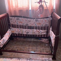 Baby Crib / With Mattress