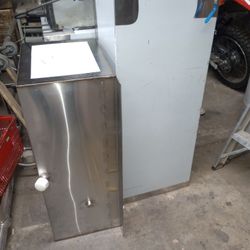 2 Stainless Steel Tanks For Food Trucks 