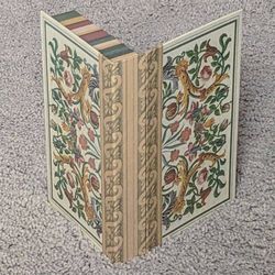 Small decorative hollow secret stash box fake book hidden shelf decor safe storage diversion